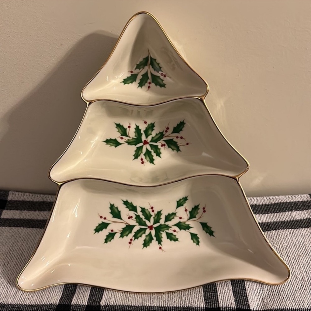 Lenox Holiday Christmas Tree Divided Server~NWT!